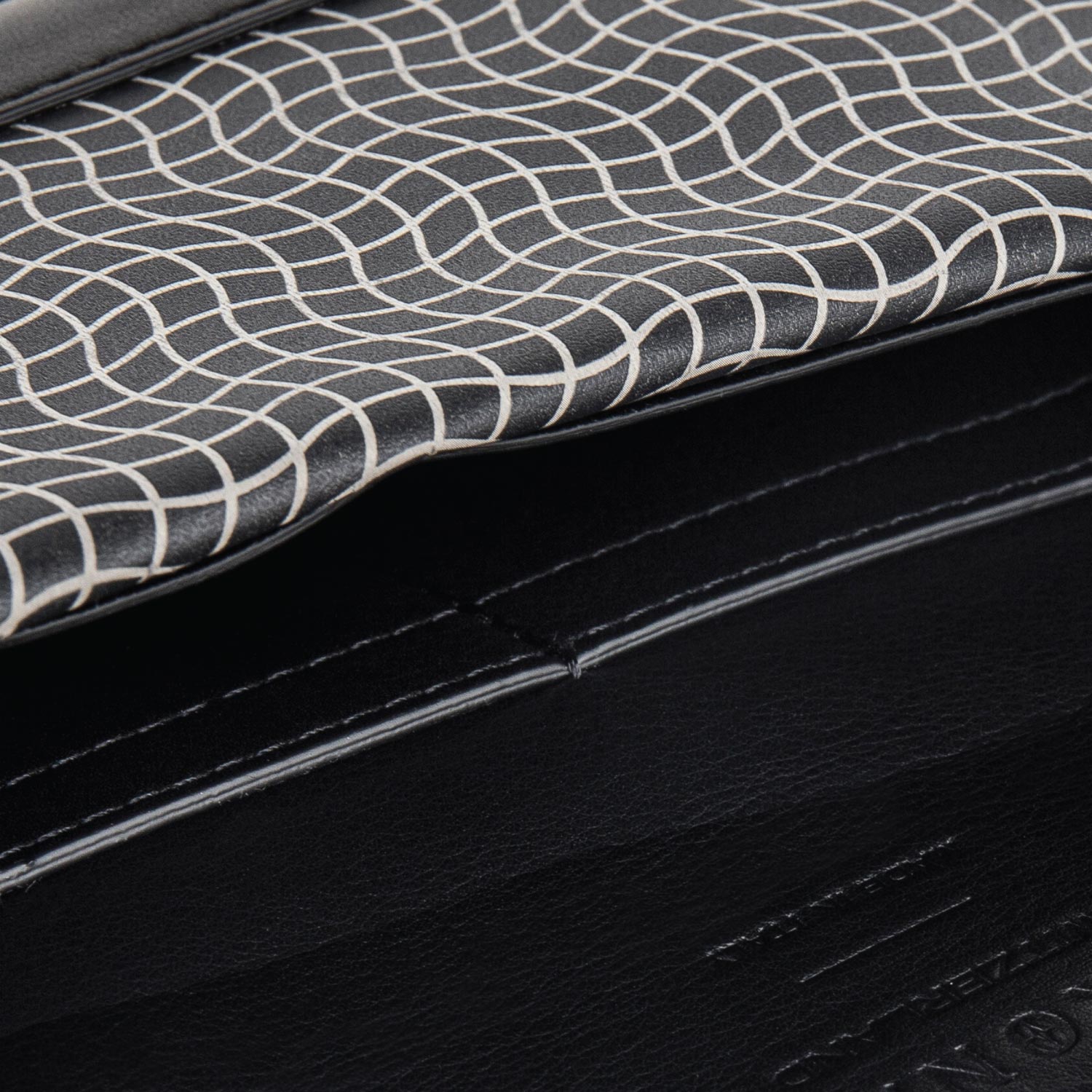 Privacy protection men’s accessory #color_Jet Black