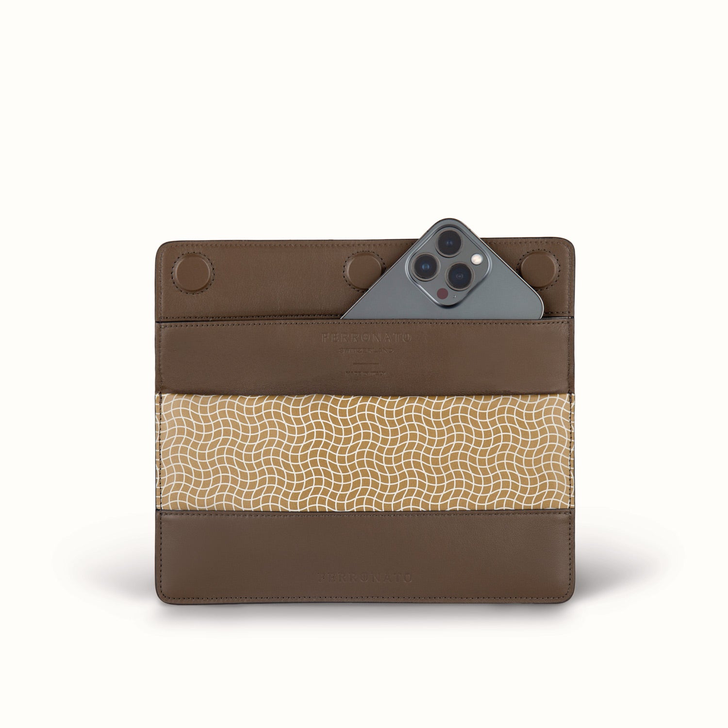 Ferronato men’s leather craftsmanship close-up #color_Brown