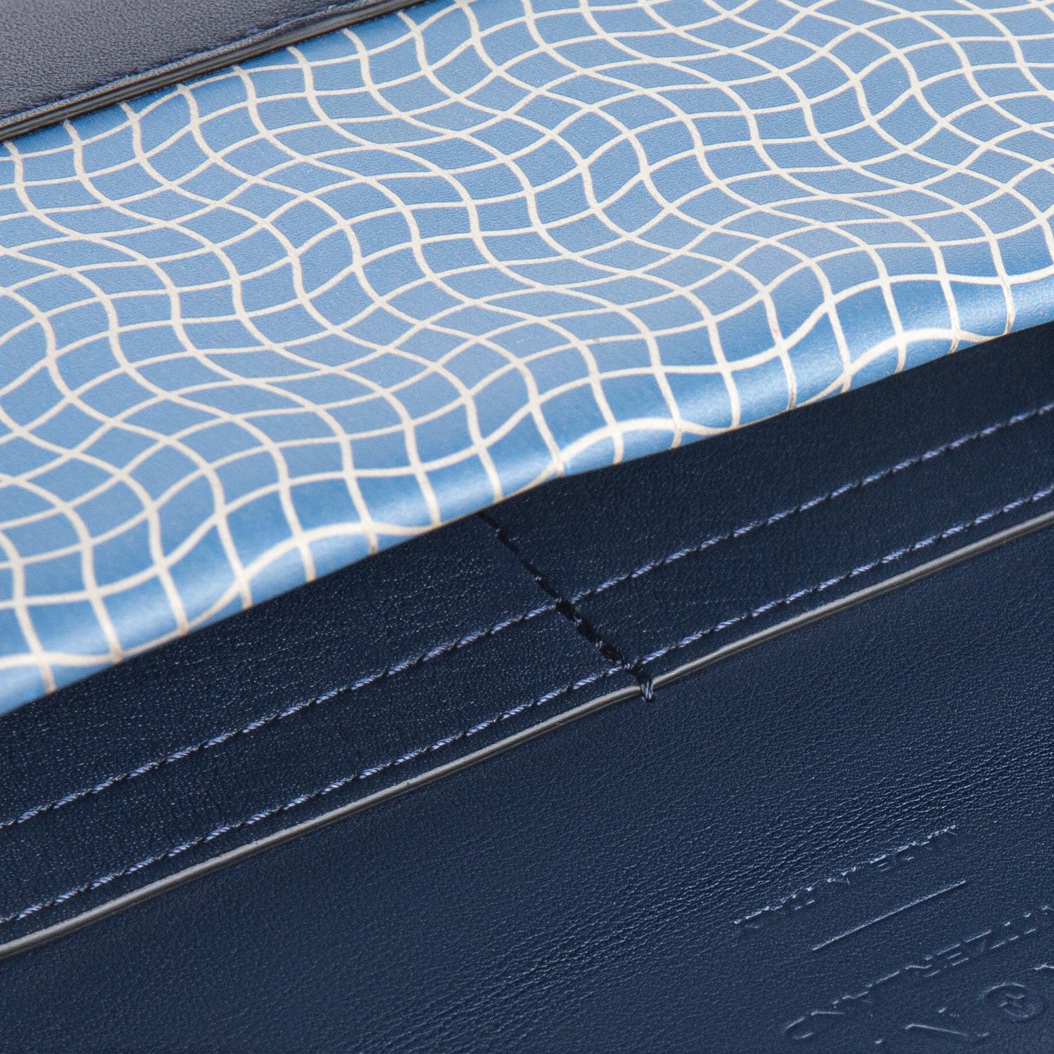 Swiss designer shoulder bag outdoor #color_Blue Sapphire