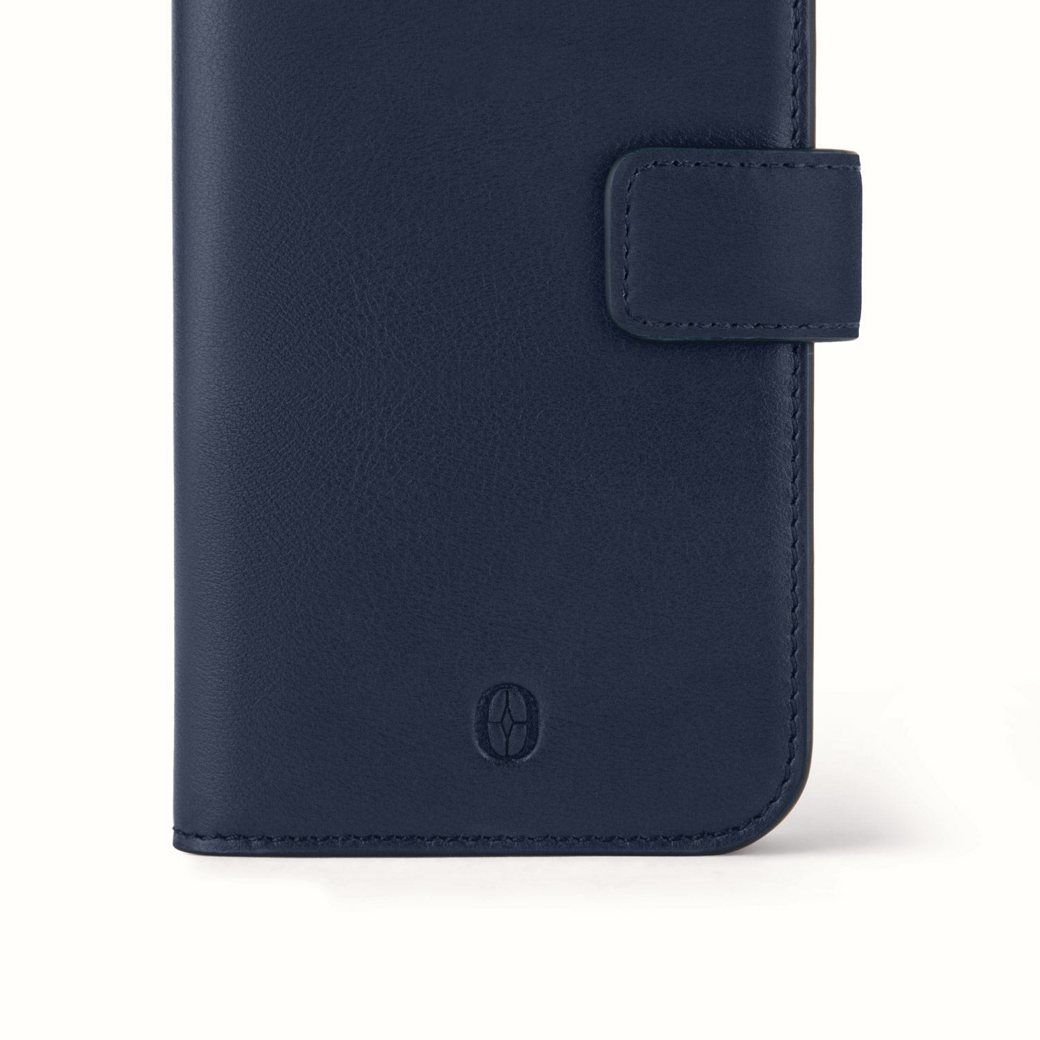 Ferronato men’s leather craftsmanship close-up #color_Blue Sapphire