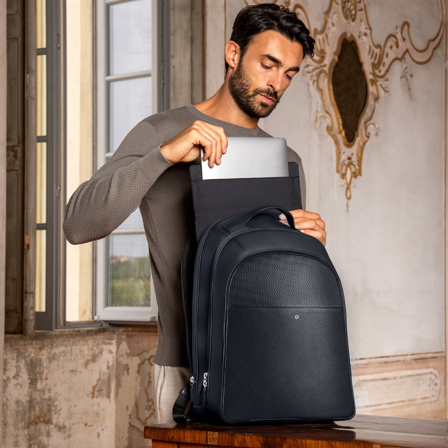 Swiss men’s leather briefcase Ferronato #color_Midnight Blue