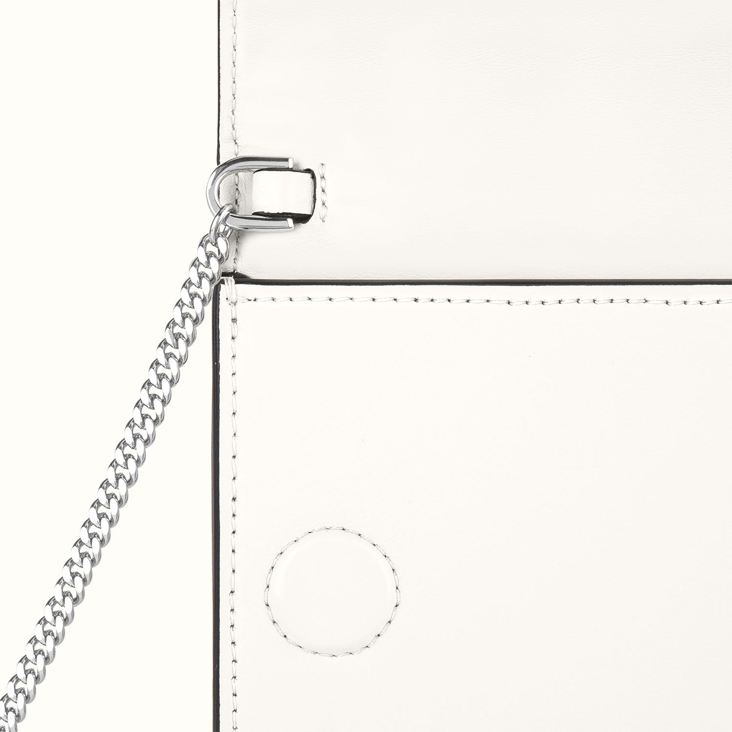 Ferronato Sole Bag - Chain close-up of the polished chain strap detail #color_twilight